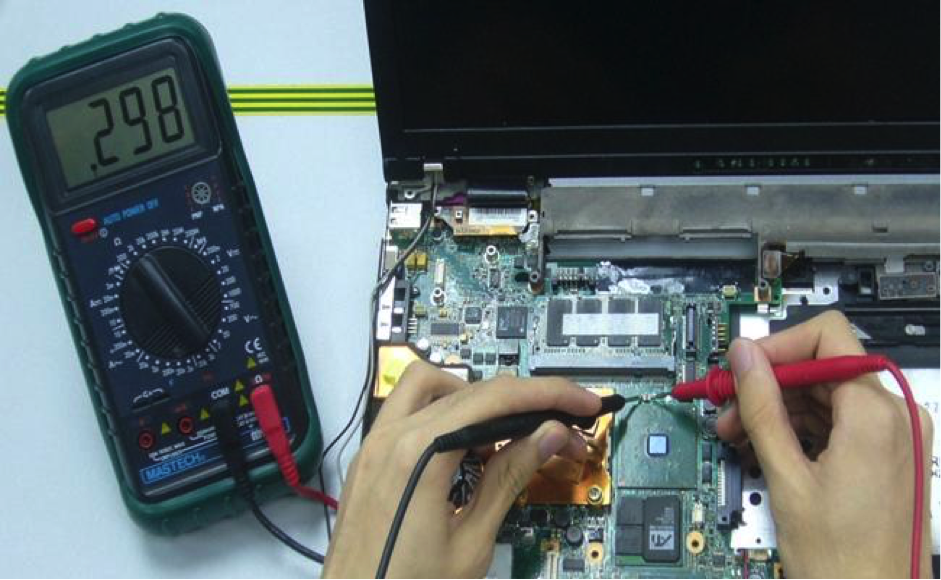 laptop không lên màn hình