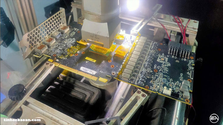 Chuyên gia kỹ thuật sửa màn hình máy tính Asus chi tiết