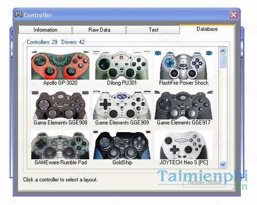 Người đàn ông đang sử dụng gamepad chơi game trên máy tính, biểu tượng Xpadder