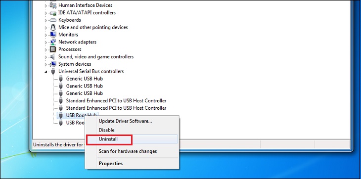 Menu ngữ cảnh khi nhấp chuột phải vào một thiết bị USB trong Device Manager, chọn Uninstall để gỡ driver khi máy tính không nhận máy in