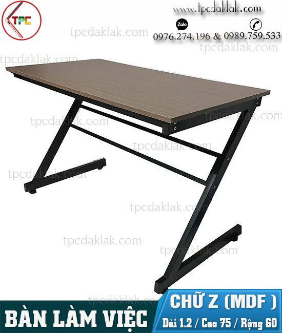 Bàn để máy tính chữ Z khung sắt mặt gỗ MDF màu đen