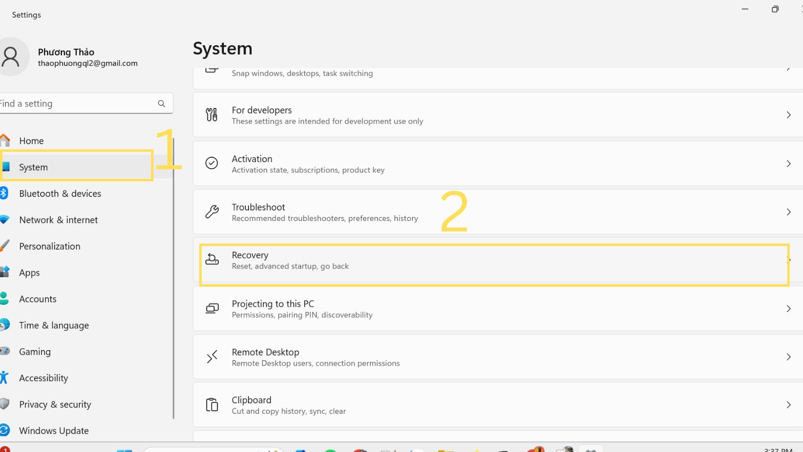Chọn System và Recovery trong Cài đặt Windows 11